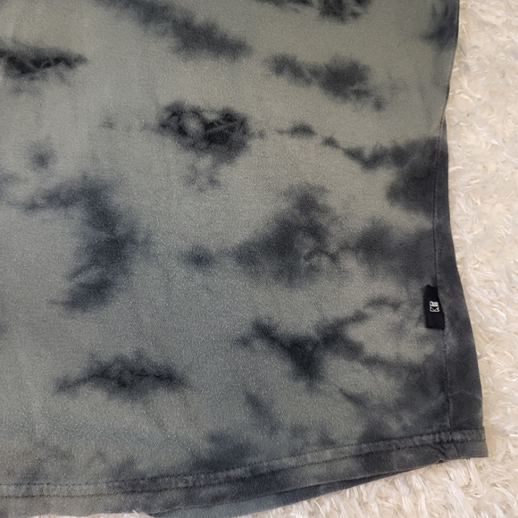 DK "Savage" Men's graphic T-shirt,  Green,  Small - Picture 4 of 7